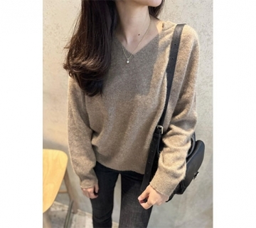 V領羊絨上衣