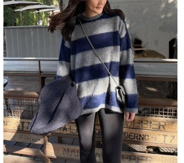 灰藍配色條文浣熊上衣