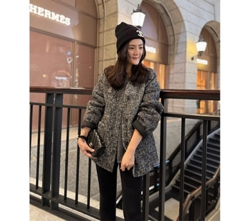 口袋造型混色羊絨手工大衣